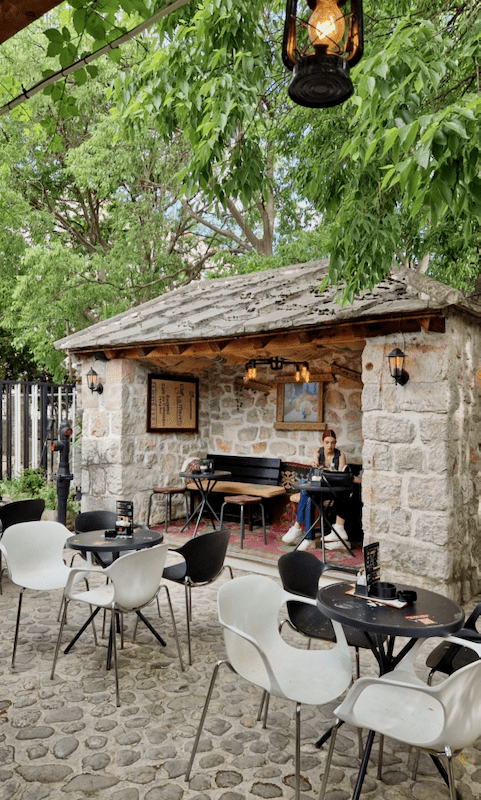 Mostar Altstadt Cafe-Fabrika Coffee Mostar