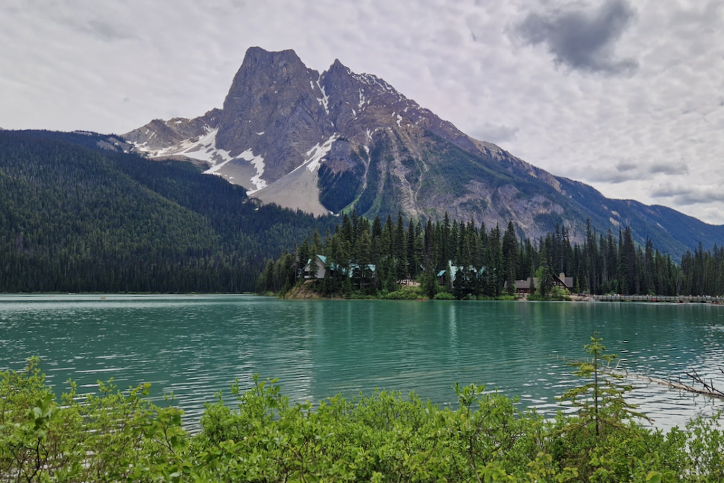Yoho Nationalpark Sehenswuerdigkeiten Emerald Lake