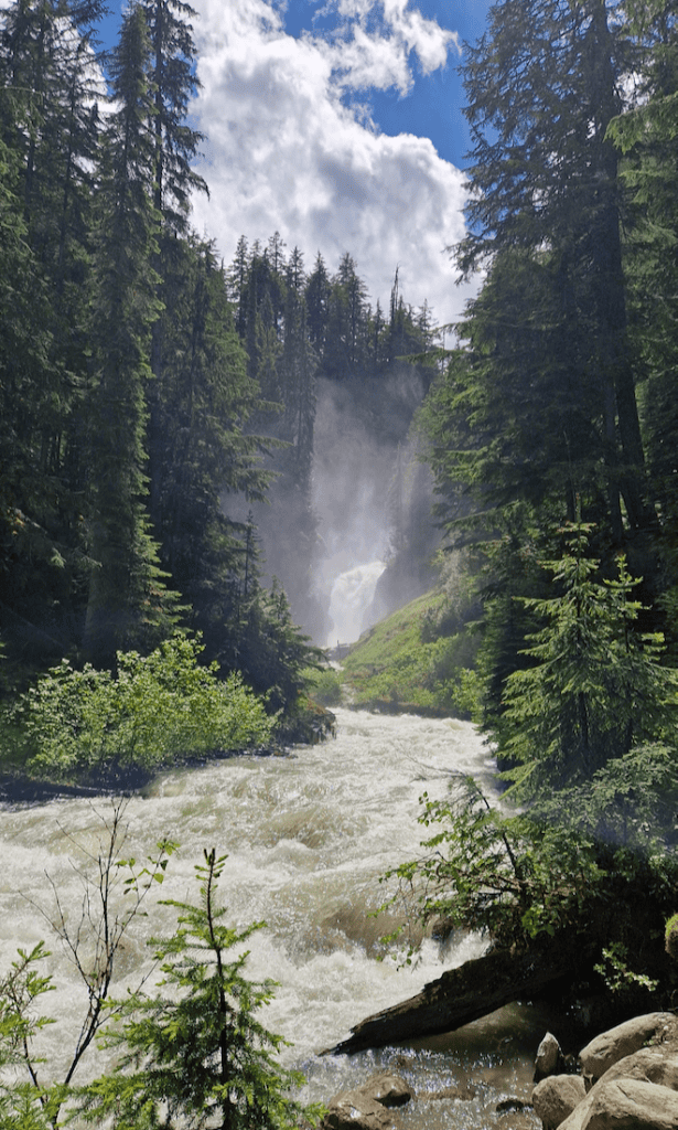 Glacier Nationalpark Kanada Bear Creek Falls Wanderung