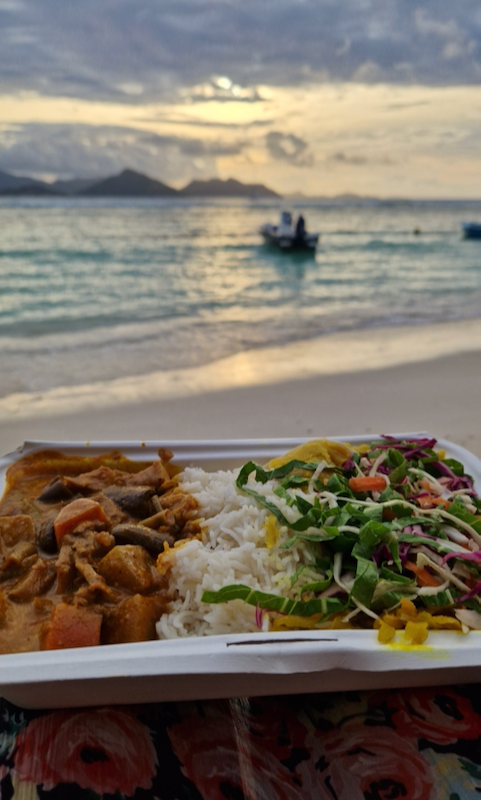 La Digue Take Away