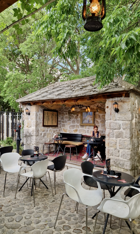 Mostar Altstadt Cafe-Fabrika Coffee Mostar