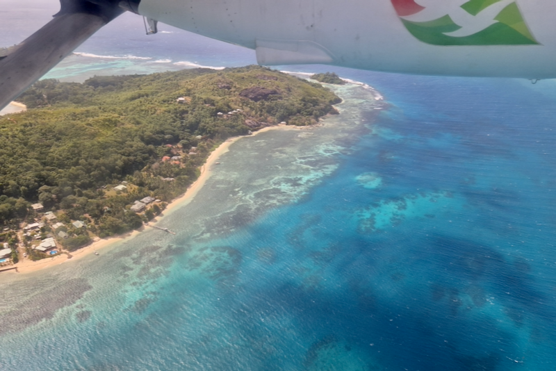 Praslin auf eigene Faust Innlandsflug