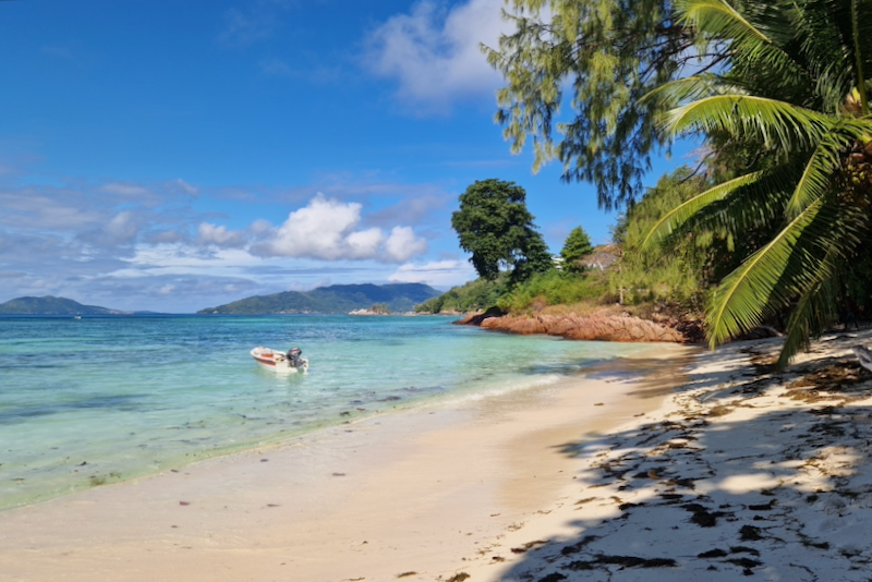 Praslin Anse La Blague