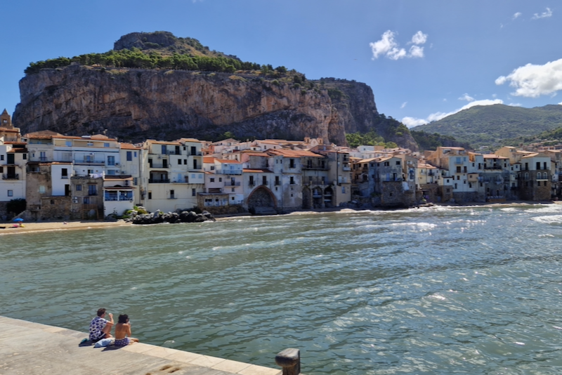 Sizilien Cefalu Promenade