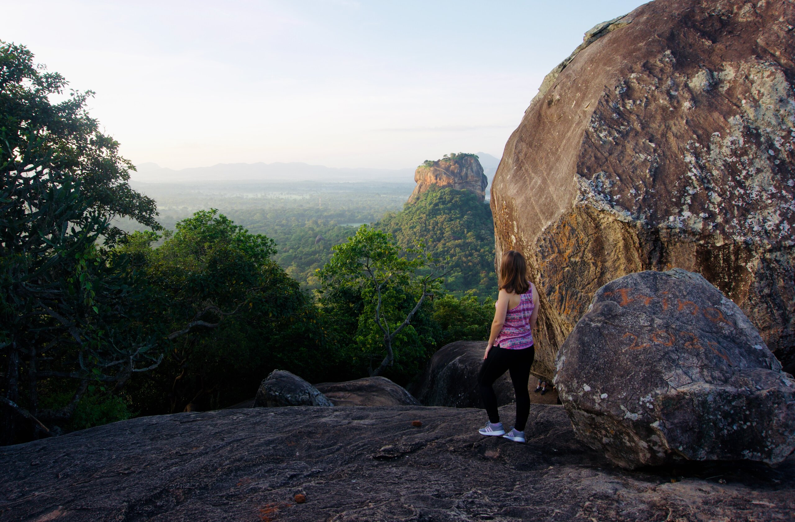 Dambulla: Pidurangala Rock & Golden Tempel