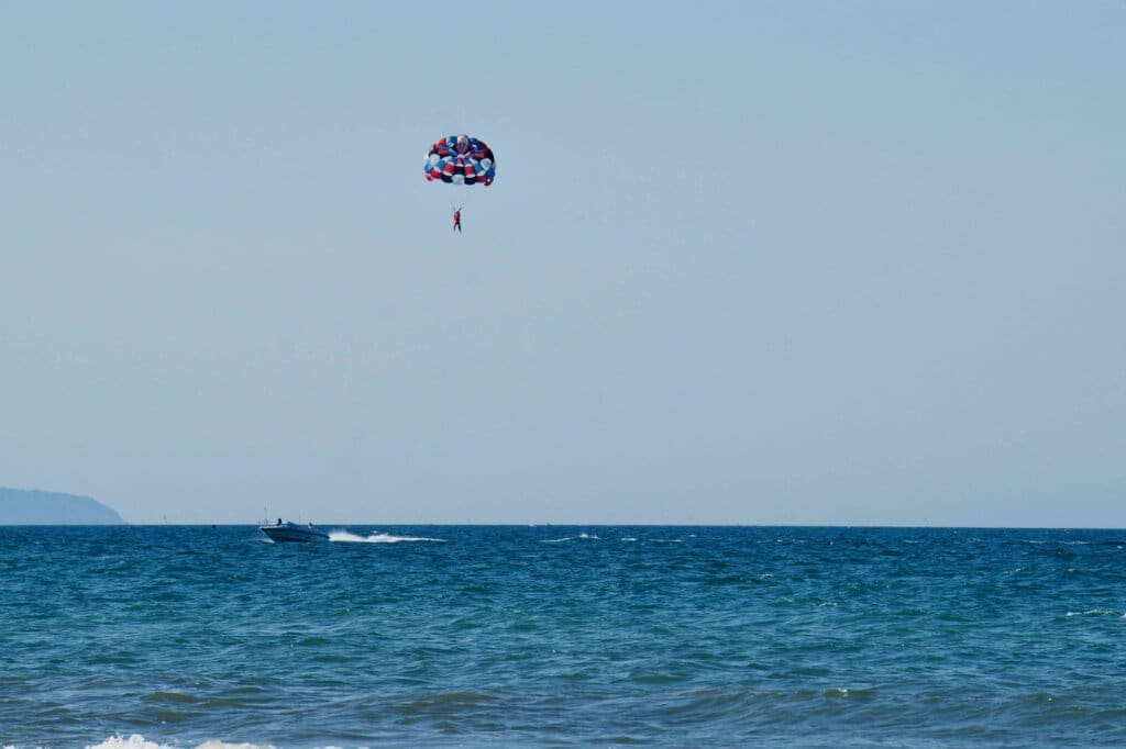 Hoi An Parasailing